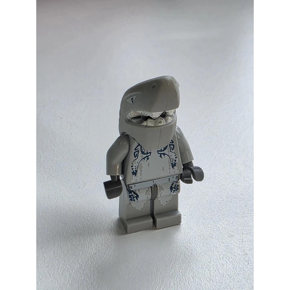 Lego DC Super Heroes King Shark Minifigure Suicide Squad Light Gray 76055